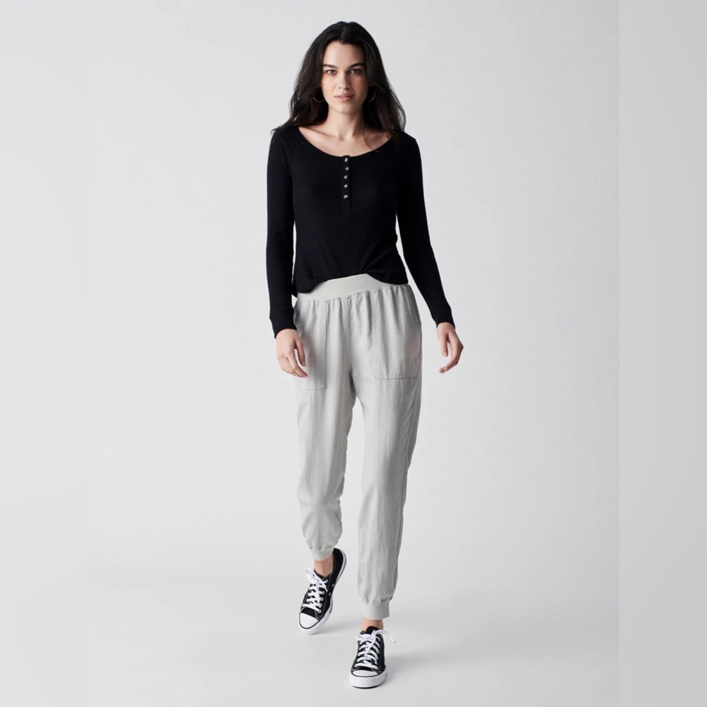 NEW $128 Faherty Women’s Arlie Day Pants Stone XL Slim Relaxed Fit Jogger Draped